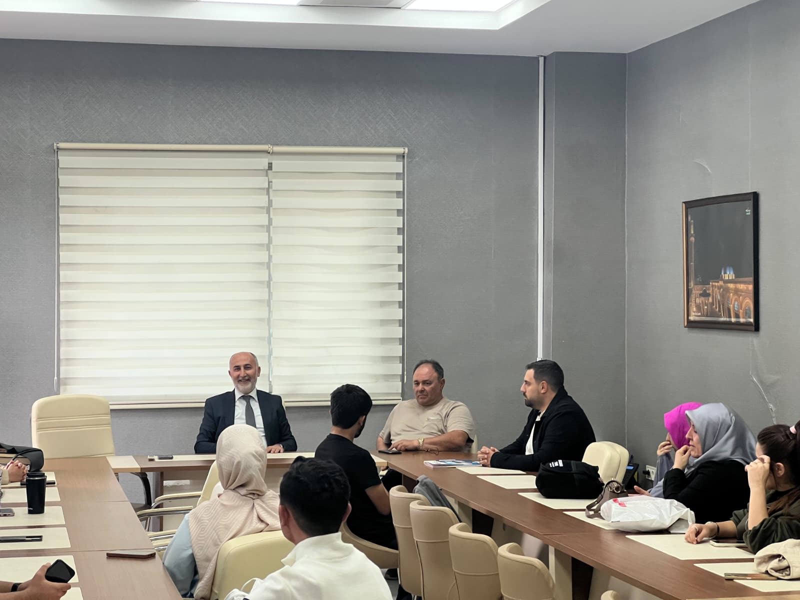 Dekanımız Prof. Dr. Halil Aldemir, Hazırlık Sınıfı A Şubesiyle Bir Araya Geldi